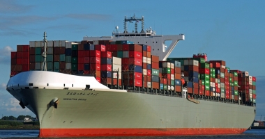 Stire din Economie : Un marinar a fost ucis de explozia de pe un portcontainer