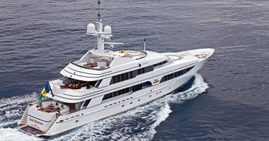 Stire din Actualitate : Un marinar ucrainean a încercat să scufunde yacht-ul unui oligarh rus