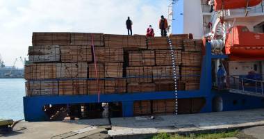 Stire din Eveniment : SPĂLARE DE BANI și EVAZIUNE FISCALĂ în portul Constanța