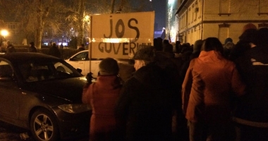 GALERIE FOTO-VIDEO / UPDATE. 5500 de "PUTORI" mărșăluiesc pe străzi. "Altă întrebare? Altă guvernare!" - 21