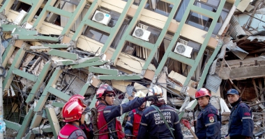 Stire din Actualitate : Un nou cutremur în Ecuador,  după catastrofa din week-end