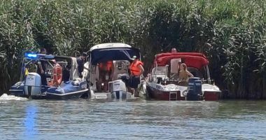 Stire din Eveniment : Încă un accident naval în Delta Dunării: Sunt implicați doi copii de șase ani și doi adulți