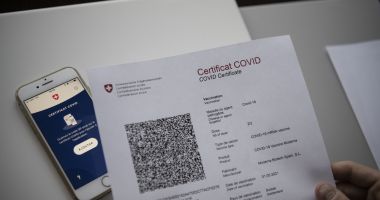 AVERTISMENT! Un nou tip de înşelăciune online, cu certificate false de vaccinare anti-COVID-19