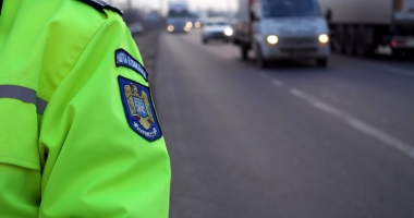 Stire din Eveniment : Un polițist constănțean a spus pas unei mite de peste 3.000 lei