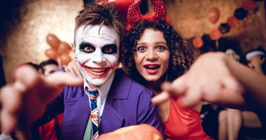 Stire din Eveniment : Poliţiştii constănţeni au stricat distracţia de Halloween a aproape 40 de petrecăreţi