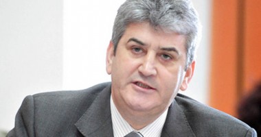 Stire din Politică-Administrație : UNPR strânge semnături în sprijinul candidaturii lui Victor Ponta la Președinția României