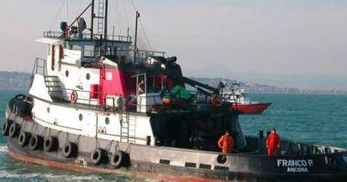 Stire din Eveniment : Un remorcher s-a scufundat. Cinci marinari au murit