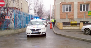 Stire din Eveniment : Un șofer fără permis a fugit de polițiști pe… câmp