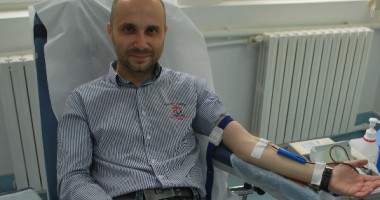Stire din Politică-Administrație : Membri ai Forței Civice Constanța au donat sânge