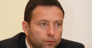 Stire din Politică-Administrație : "Îl susțin pe Valentin Preda pentru a fi consilierul ministrului Fondurilor Europene"