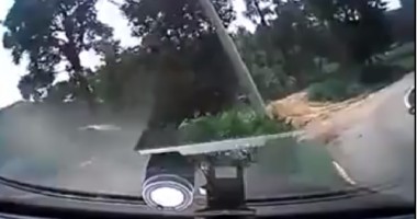 Stire din Diverse : VIDEO / O femeie a picat examenul de conducere în doar câteva secunde