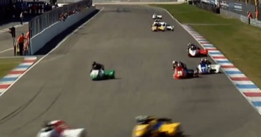 Stire din Sport : VIDEO ȘOCANT. DECES CUMPLIT la Campionatul Mondial de Sidecar!