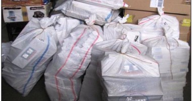 DESCINCERI LA CONSTANȚA / MASCAȚII au dărâmat ușa greșită, în căutarea bișnițarilor de țigări - 2