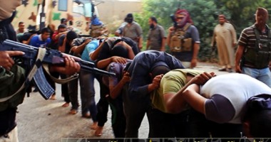 Stire din Actualitate : Imagini șocante! Grupul terorist SIIL a prezentat imagini cu execuțiile a zeci de militari irakieni