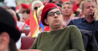 Stire din Fun : VIDEO. "Mondenii" fac senzație cu un episod filmat în timpul lansării candidaturii lui Victor Ponta