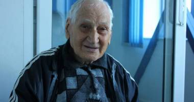 Stire din Sport : Traian Petcu își lansează cartea despre istoria sportului constănțean