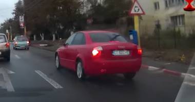 Video. A EVITAT TRAGEDIA ÎN ULTIMUL MOMENT! La un pas de accident, pe bulevardul Aurel Vlaicu