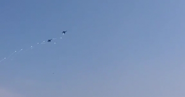 Stire din Eveniment : ZIUA MARINEI 2017. Atac cu bombe, executat de șase avione - VIDEO
