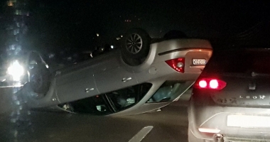 GALERIE FOTO / ACCIDENT RUTIER ÎN LAZU! TRAFIC BLOCAT DE MINUTE BUNE - 2