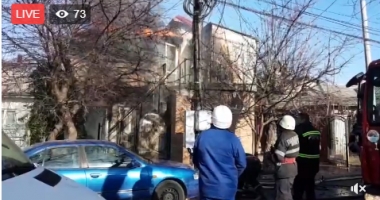 Stire din Eveniment : Explozie de butelie urmată de incendiu, la Eforie. Persoană blocată în casă