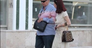 Stire din Monden : CUPLU NOU ÎN SHOWBIZ-UL ROMÂNESC! Și-a luat iubită cu 23 de ani mai tânără