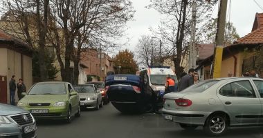 MAȘINĂ RĂSTURNATĂ ÎN CONSTANȚA!