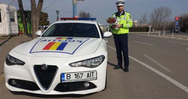 FLORI DE LA POLIȚIȘTI, PENTRU DOAMNE