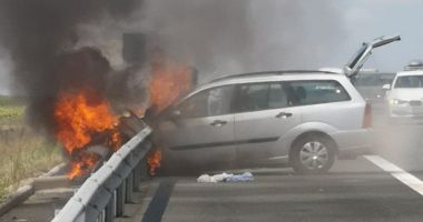 GRAV ACCIDENT PE A2. O mașină a ars ca o torță, după ce s-a izbit în parapet - 2