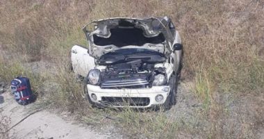 FOTO. Accident rutier pe Autostrada Soarelui. Trei victime, după ce o mașină s-a răsturnat - 2
