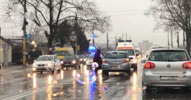 Accident rutier în muncipiul Constanţa. O persoană a fost rănită