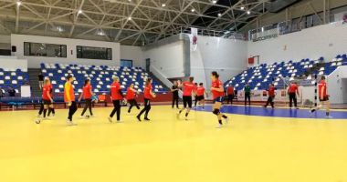 Stire din Sport : Handbal / România - Ins. Feroe, în preliminariile EURO 2022. Vasile: „Să repectăm tradiţia, numele şi ţara”