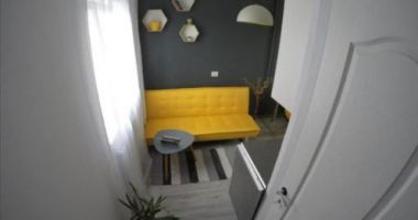 Stire din Fun : Reacţii amuzante, după un anunţ de închiriere garsonieră. Până şi MAI şi MApN au comentat!