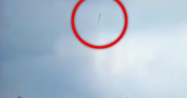 Stire din Actualitate : VIDEO cu puternic impact emoţional! Momentul în care avionul Boeing 737, cu peste 130 persoane la bord, se prăbuşeşte