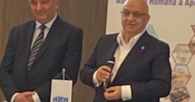 Stire din Politică-Administrație : Felix Stroe, Președinte de Onoare al Asociației Române a Apei!