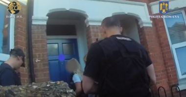 Stire din Eveniment : Percheziţii în România şi Marea Britanie, într-un dosar de trafic de persoane şi proxenetism