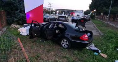 FOTO-VIDEO. TRAGEDIE ÎN MUNICIPIUL CONSTANŢA! Un tânăr a murit şi alte şase persoane, din aceeaşi maşină, duse la spital! - 2
