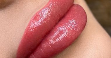 Micropigmentare buze: tehnici, avantaje și dezavantaje - 1