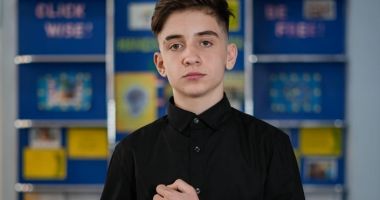 Stire din Eveniment : L-AȚI VĂZUT? Adolescent de 15 ani, dispărut din Pașcani și căutat de Poliție pe litoral