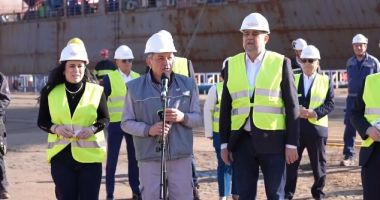 Galerie VIDEO/FOTO. Premierul Marcel Ciolacu a vizitat SNC. "Am încercat să vedem cât mai mult la un șantier naval, un punct de reper. Numărul 1 pe construcția de tancuri petroliere și chimice" - 4