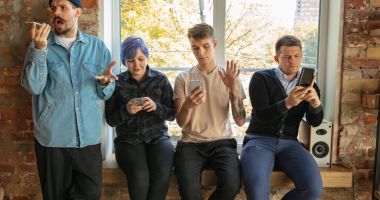 Stire din Social : România, împărțită în două! Pe cine votăm în turul II? "M-am certat cu prietenii mei"