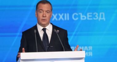 Stire din Actualitate : Dmitri Medvedev acuză Finlanda că se pregăteşte pentru un război cu Rusia