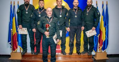 Stire din Eveniment : Cei mai buni „mascați” s-au întrecut la Cupa luptătorilor SAS, la Constanța