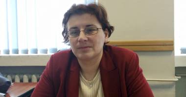 Stire din Cultură-Educație : "Facebook-ul nu este spațiul în care ne dezvoltăm intelectual"