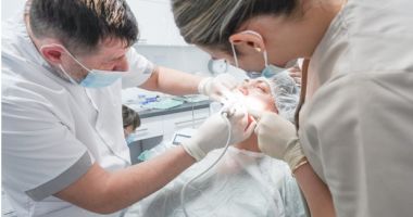 CONCURS. Clinica Dr. Petru oferă două vouchere pentru detartraj în luna îndrăgostiților. Participă și tu! - 2