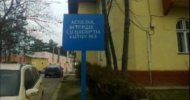 Stire din Eveniment : EXCLUSIVITATE / "Curtea POLIȚIEI EFORIE transformată în parc auto?"/ VIDEO