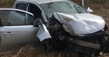 TRAGEDIE LA CONSTANȚA! Un șofer a murit, după ce a intrat cu mașina în stâlp - GALERIE FOTO - 2