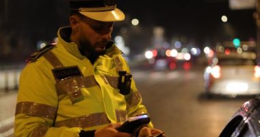 Stire din Eveniment : Constanța. Ce decizie au luat oamenii legii vizavi de tânărul care a amenințat polițiștii, în scandalul de pe bulevardul Tomis