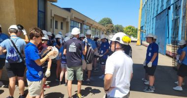 FOTO. Elevi din toată țara au vizitat Șantierul Naval Constanța și au învăţat cum se lucrează pe o navă - 8