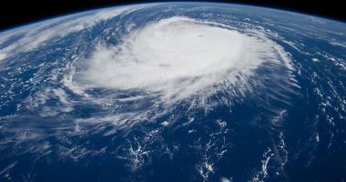 Stire din Actualitate : Stare de alertă în Hawaii. Oraș acoperit de ape!