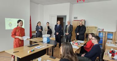 Stire din Cultură-Educație : Ambasadorul Republicii Populare Chineze în România a vizitat Universitatea „Ovidius” din Constanța